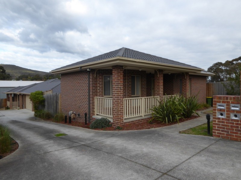 4/4 Wilson Street, Ferntree Gully VIC 3156