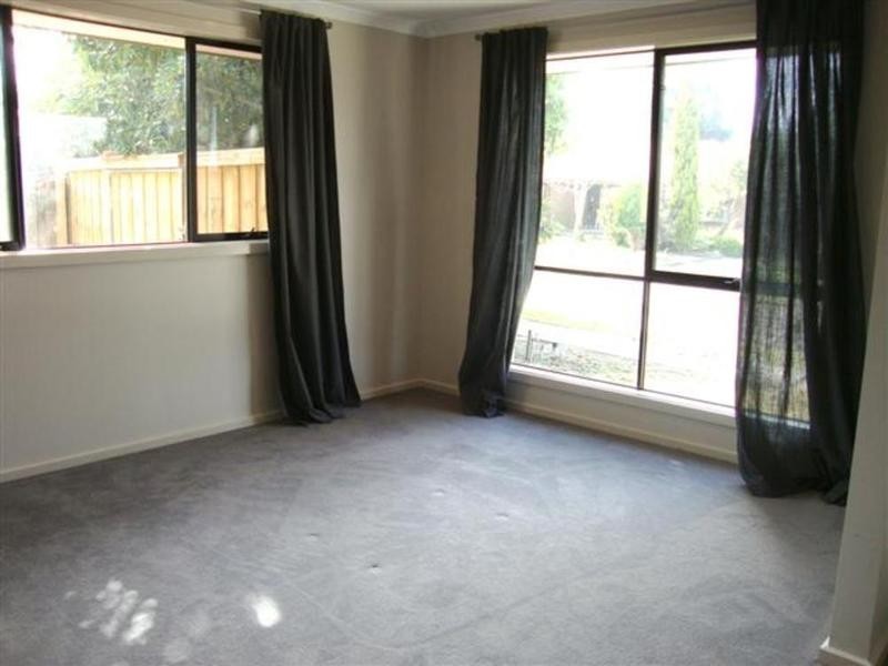 1 Kelvin Drive, Ferntree Gully VIC 3156
