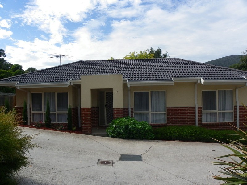 18/49 Democrat Drive, The Basin VIC 3154