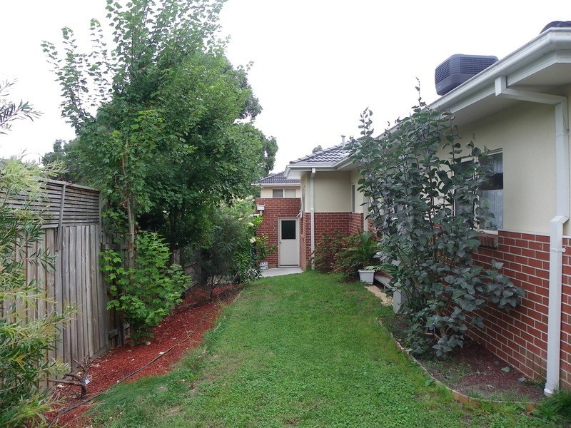 18/49 Democrat Drive, The Basin VIC 3154