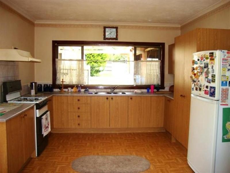 33 Timewell Crescent, Boronia VIC 3155