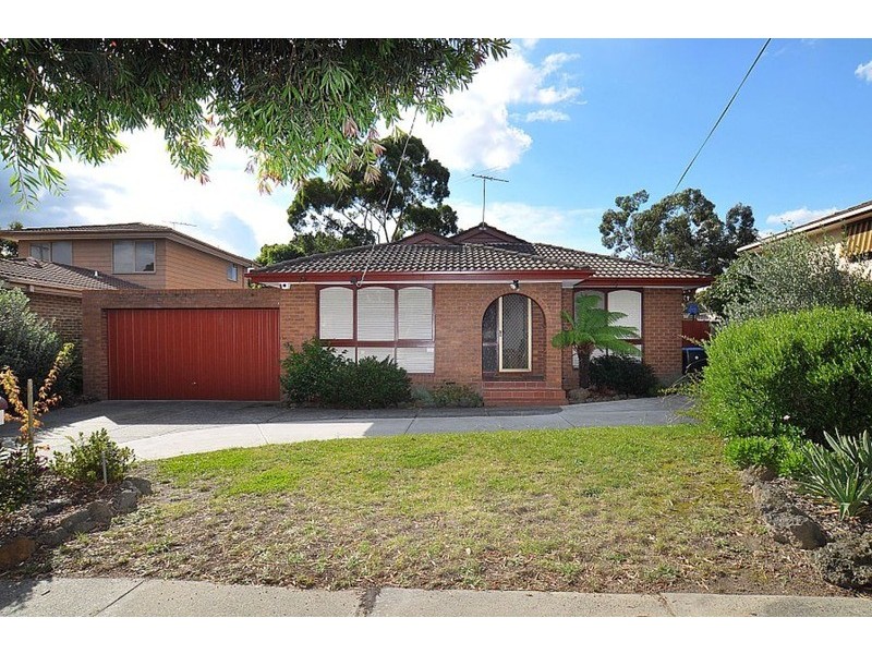 27 Cambden Park Parade, Ferntree Gully VIC 3156