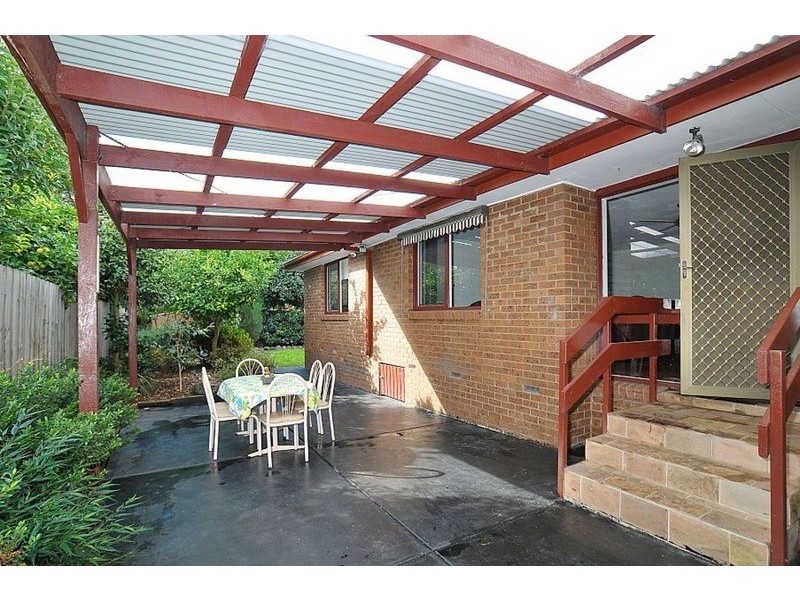 27 Cambden Park Parade, Ferntree Gully VIC 3156