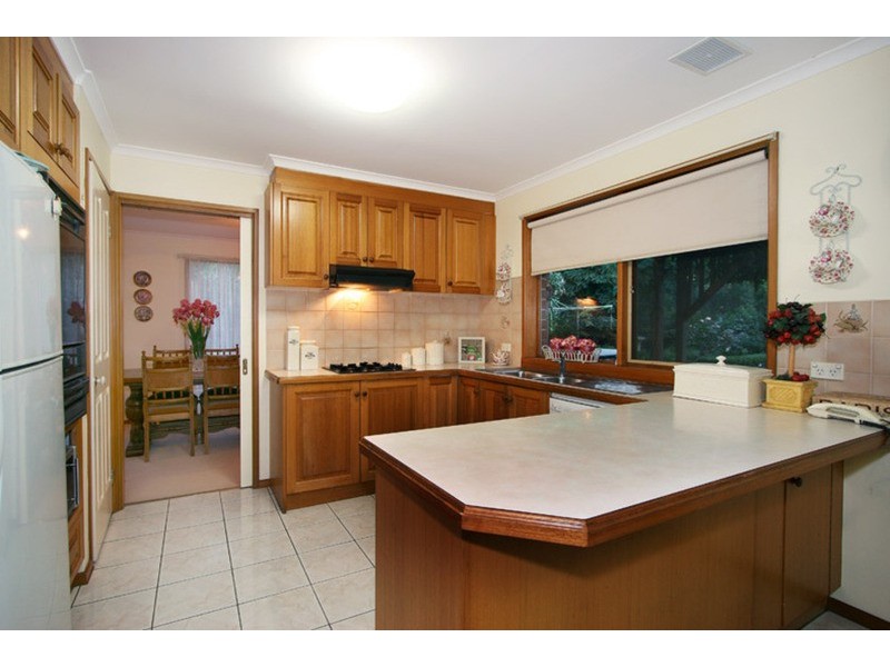 15 Mistletoe Close, Knoxfield VIC 3180