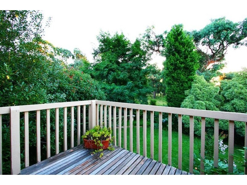 15 Mistletoe Close, Knoxfield VIC 3180