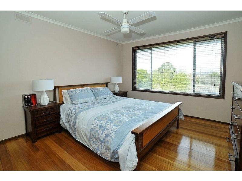 16 Westley Street, Ferntree Gully VIC 3156