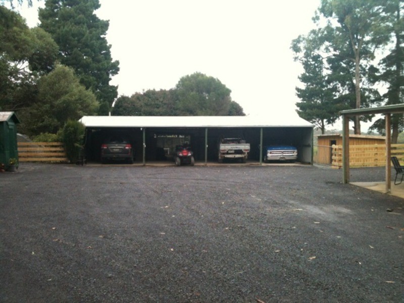 25 Aura Vale Road, Menzies Creek VIC 3159