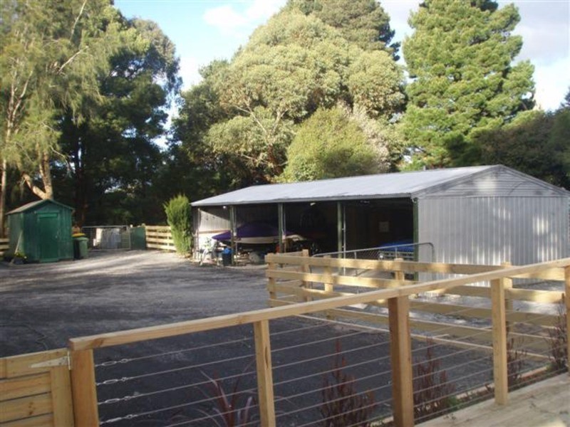 25 Aura Vale Road, Menzies Creek VIC 3159