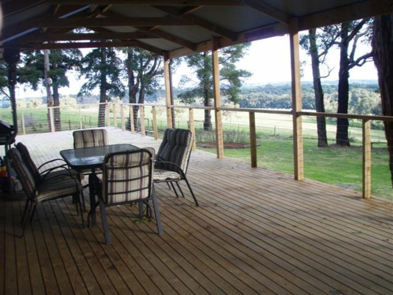 25 Aura Vale Road, Menzies Creek VIC 3159