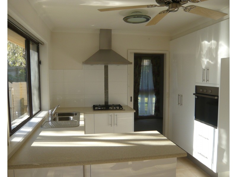 1/6 Ralph Court, Ferntree Gully VIC 3156