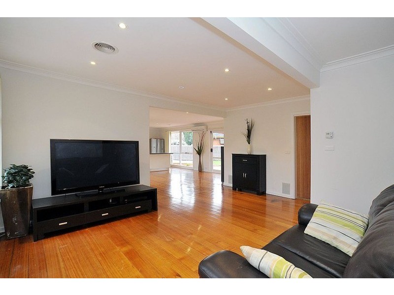12 Glenfern Road, Ferntree Gully VIC 3156