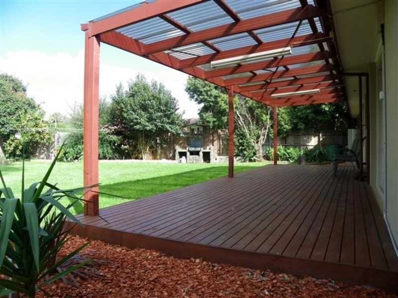 12 Glenfern Road, Ferntree Gully VIC 3156
