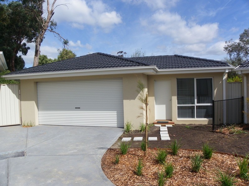 2/11 Janet Street, Boronia VIC 3155