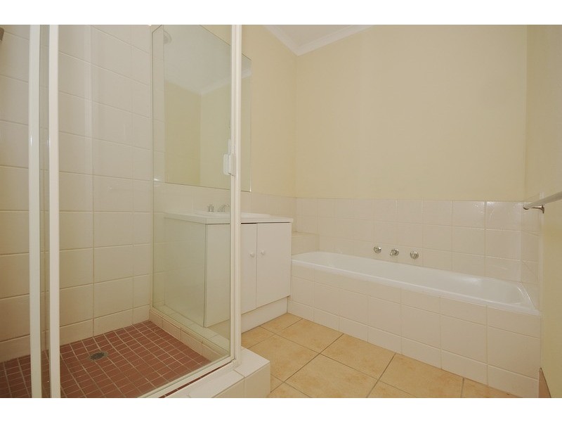 1/35 Bunnett Road, Knoxfield VIC 3180
