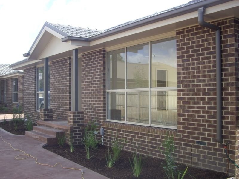 2/13 Wattletree Road, Ferntree Gully VIC 3156