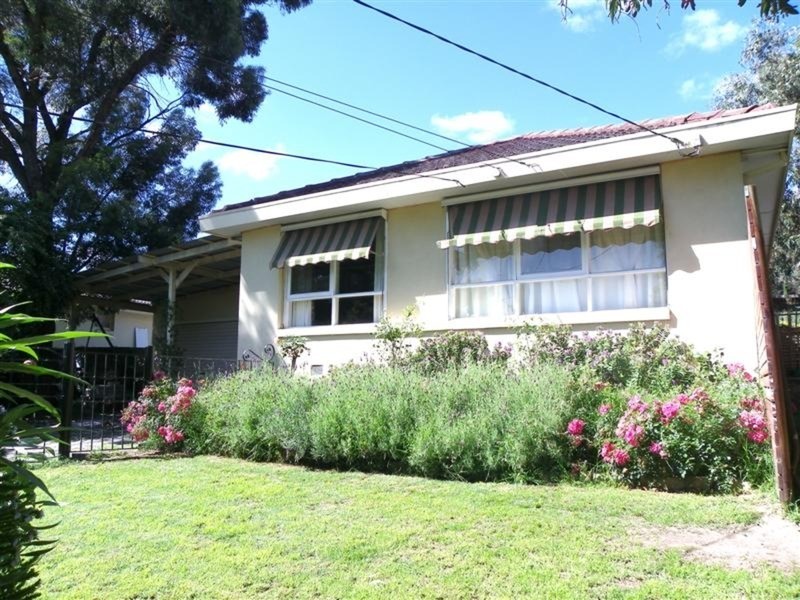 2 Castle Street, Ferntree Gully VIC 3156