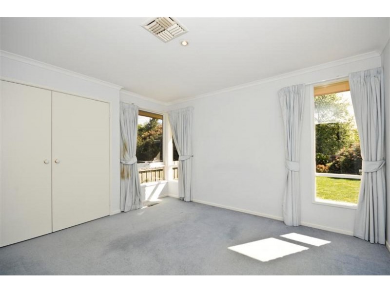 12 Blueridge Drive, Mooroolbark VIC 3138