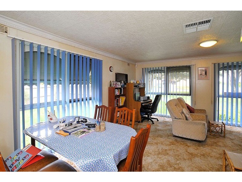 10 Lydford Road, Ferntree Gully VIC 3156