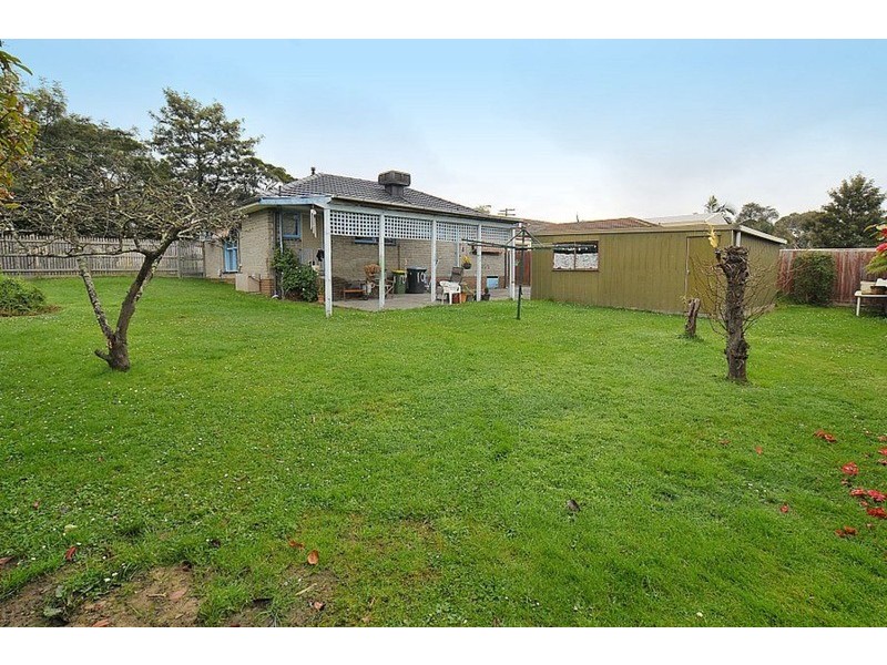 10 Lydford Road, Ferntree Gully VIC 3156