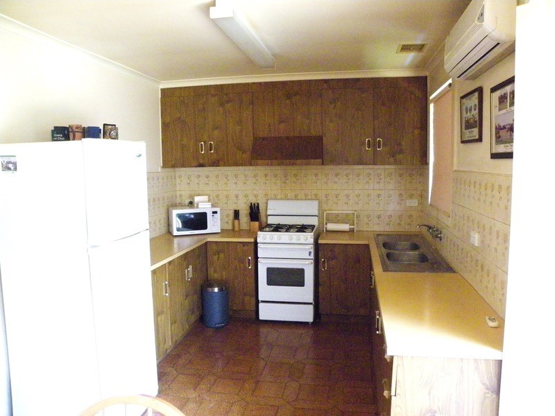 2/17 Hamilton Road, Bayswater North VIC 3153