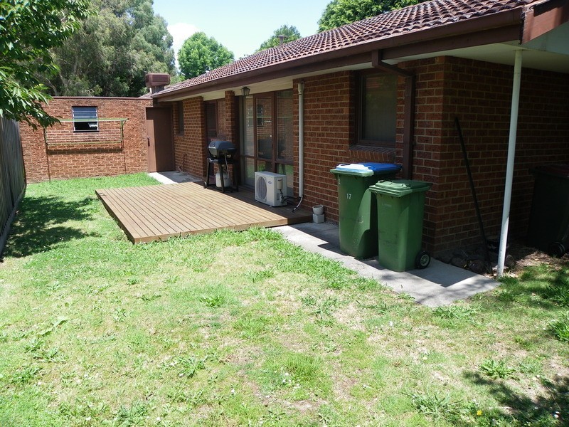 2/17 Hamilton Road, Bayswater North VIC 3153