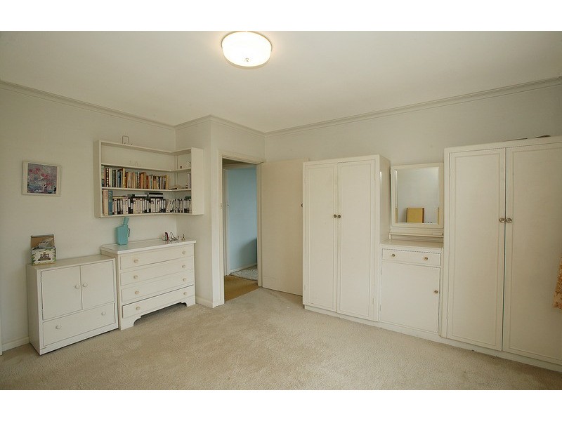 16 Allison  Court, Vermont VIC 3133