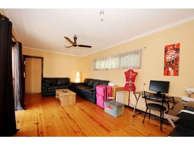 5 Cambro Road, Clayton VIC 3168