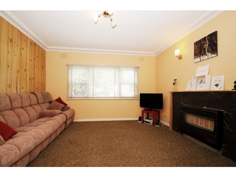 5 Cambro Road, Clayton VIC 3168
