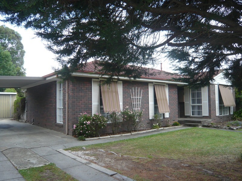 27 Huntingdon  Avenue, Bayswater North VIC 3153