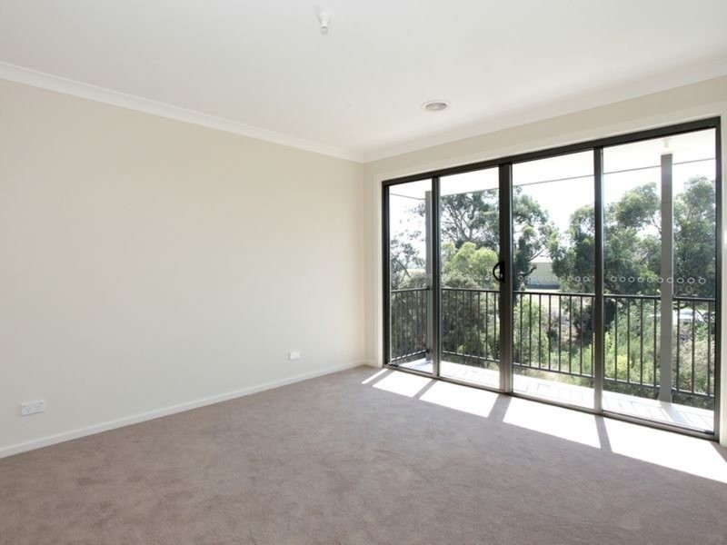 Unit 3/68  Bayview Rise, Bayswater North VIC 3153