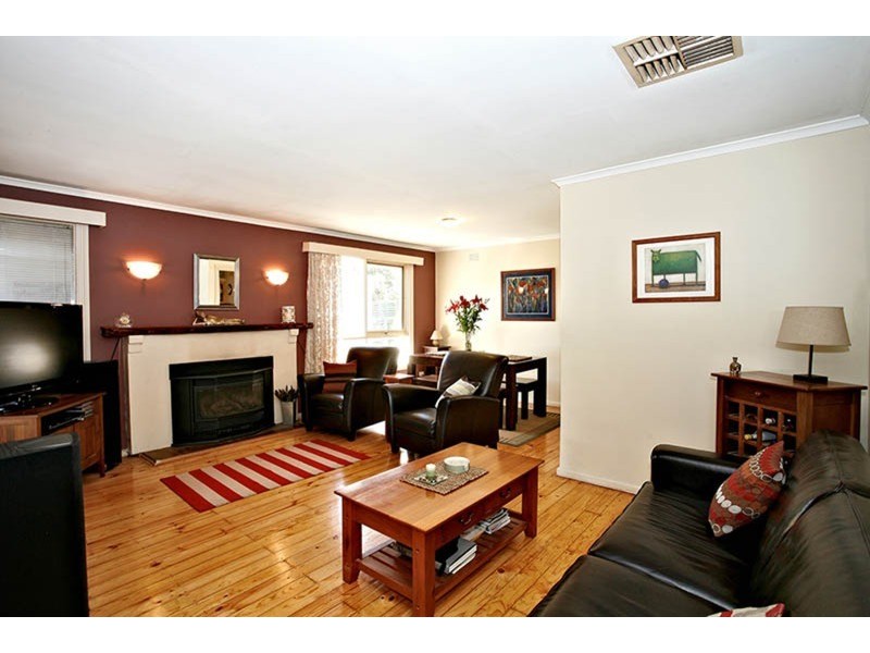 2 Castle Street, Ferntree Gully VIC 3156