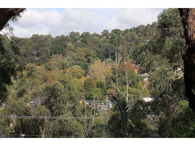 2 Seaby Avenue, Upper Ferntree Gully VIC 3156