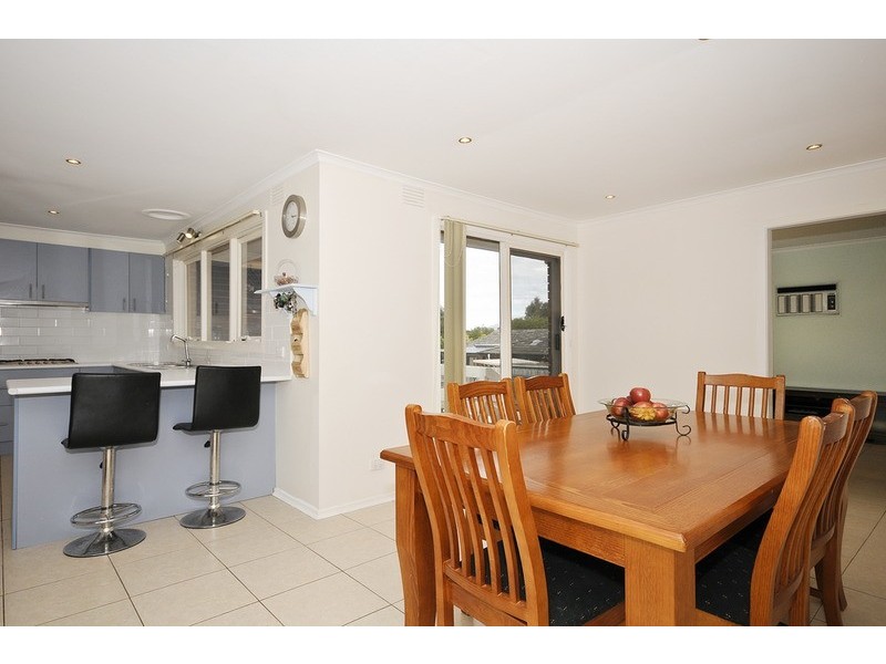 15 Benwerrin  Drive, Wantirna VIC 3152
