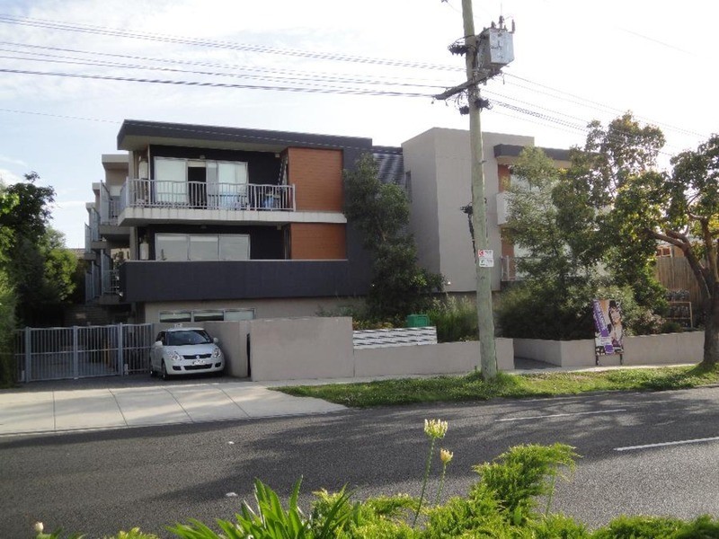 102/224 Burwoord Highway, Burwood VIC 3125