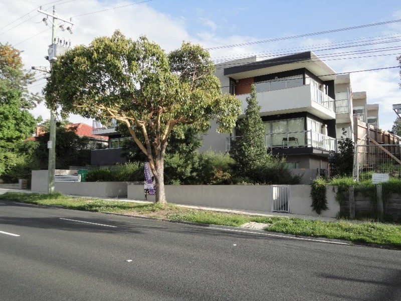 102/224 Burwoord Highway, Burwood VIC 3125