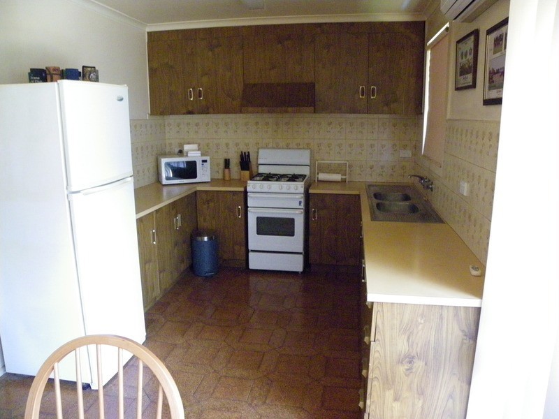 2/17 Hamilton Road, Bayswater North VIC 3153