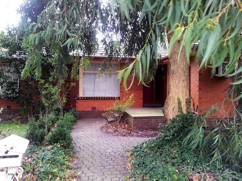 2 Blackwood Park  Road, Ferntree Gully VIC 3156