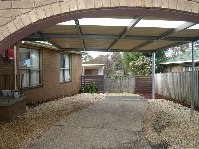 10 Yarana Street, Ferntree Gully VIC 3156