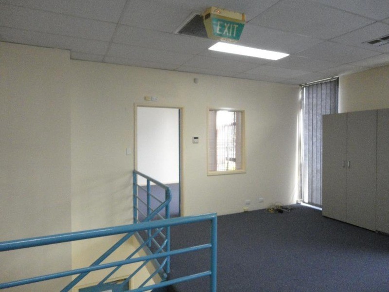 2/1 Neutron Place, Rowville VIC 3178