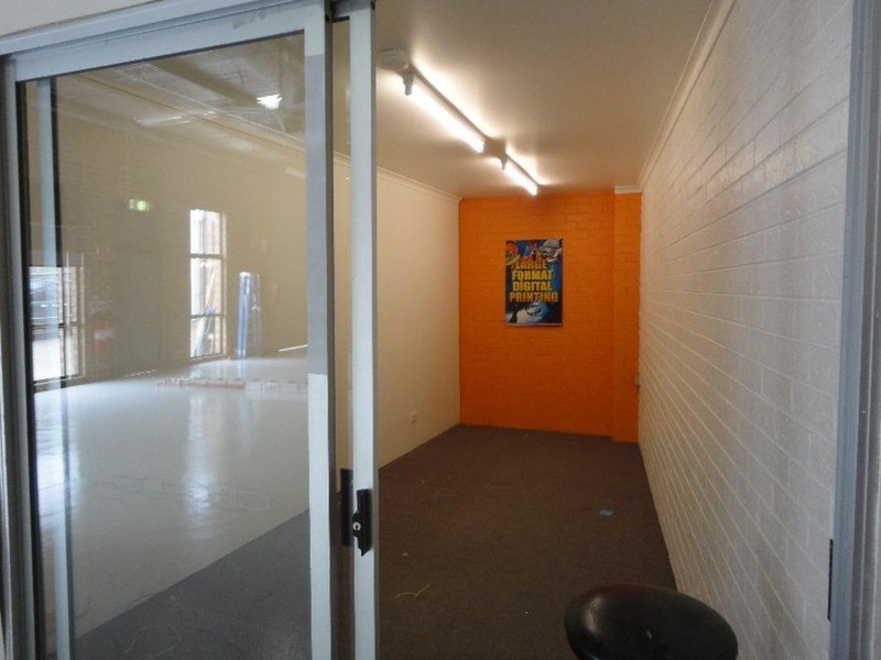 1/8 Thomas Street, Ferntree Gully VIC 3156