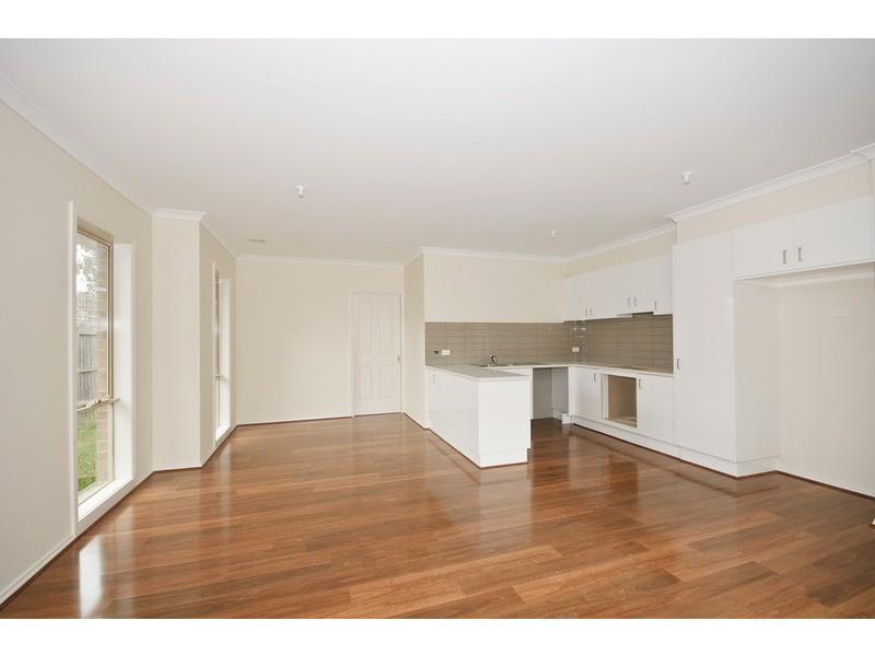 2/33 Elton Road, Ferntree Gully VIC 3156