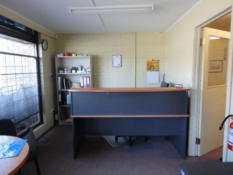 2/78 Parkhurst Drive, Knoxfield VIC 3180