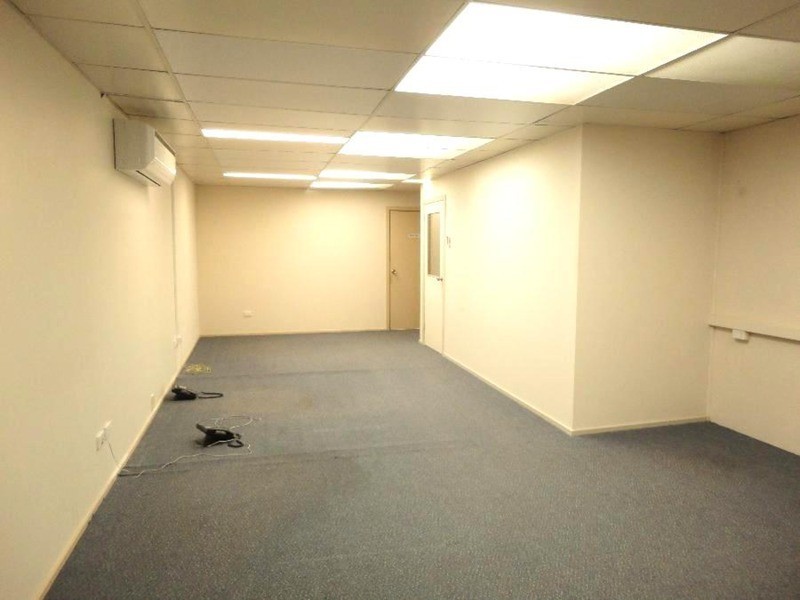 2A/35 Gilbert Park Drive, Knoxfield VIC 3180