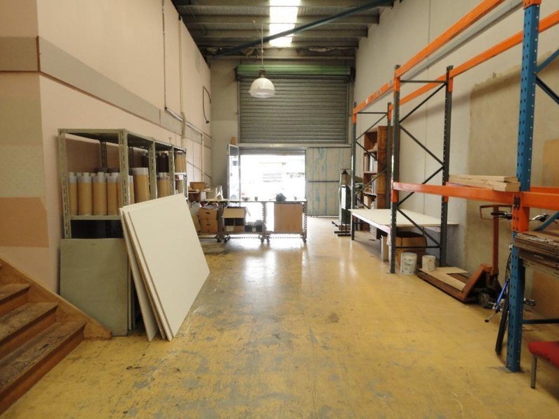 2A/35 Gilbert Park Drive, Knoxfield VIC 3180