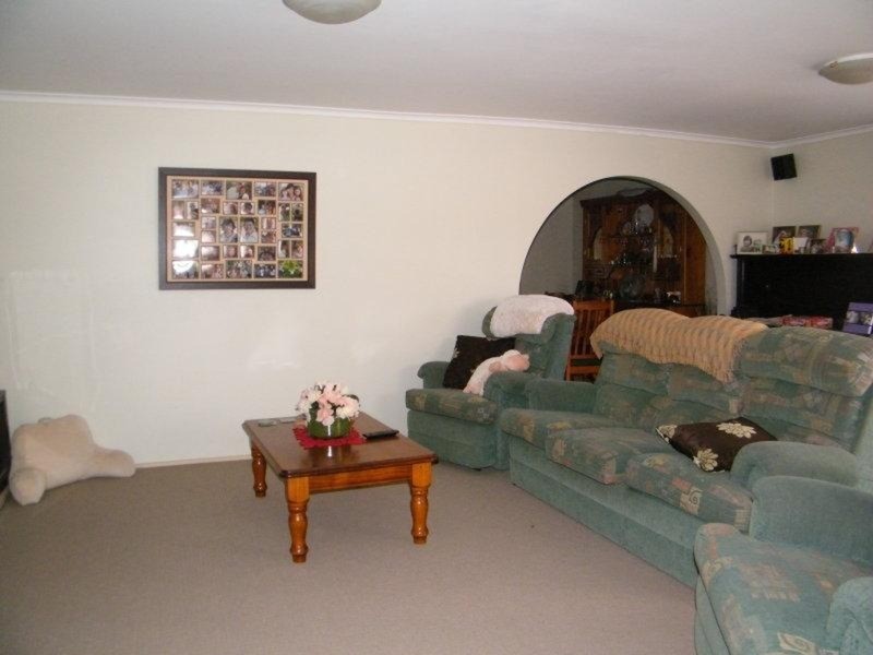 13 Station Street, Officer VIC 3809