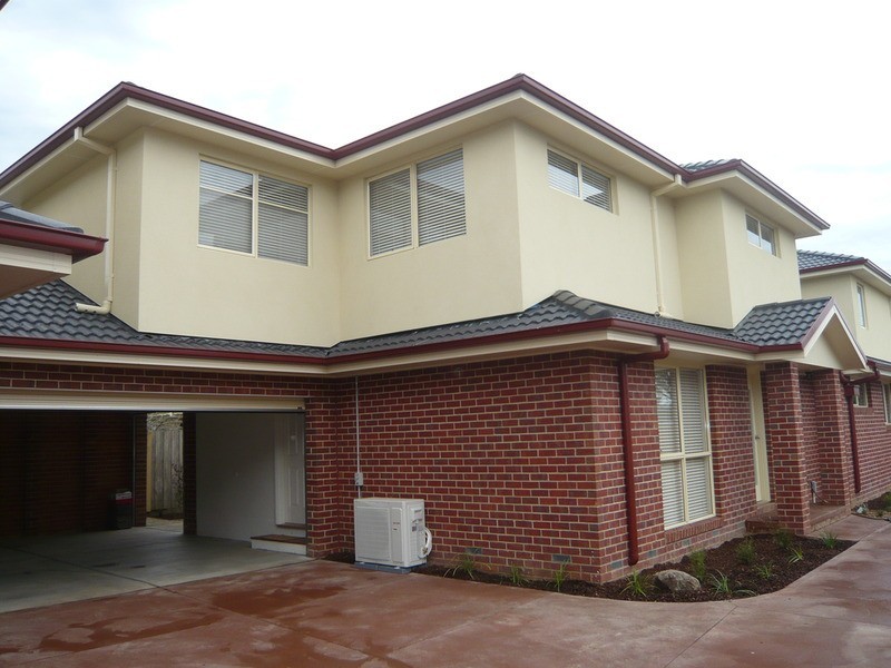 2/46 Adele Avenue, Ferntree Gully VIC 3156
