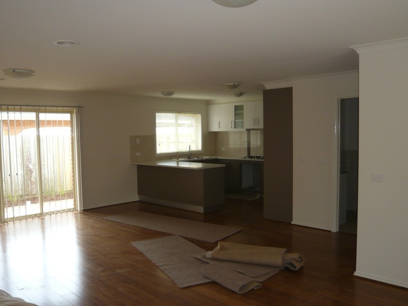 2/46 Adele Avenue, Ferntree Gully VIC 3156