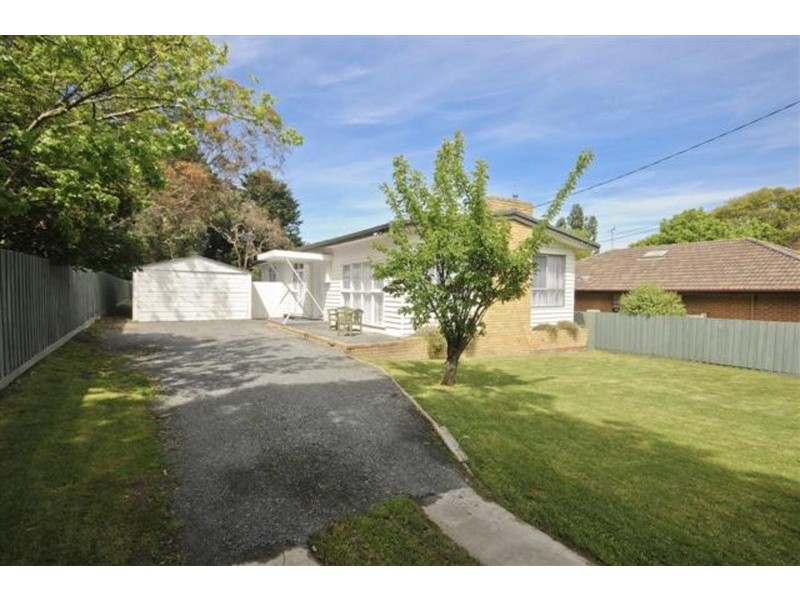 8 Perra Street, Ferntree Gully VIC 3156