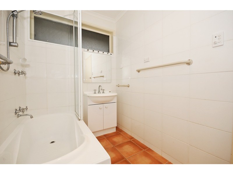 4/60 King George  Parade, Dandenong VIC 3175