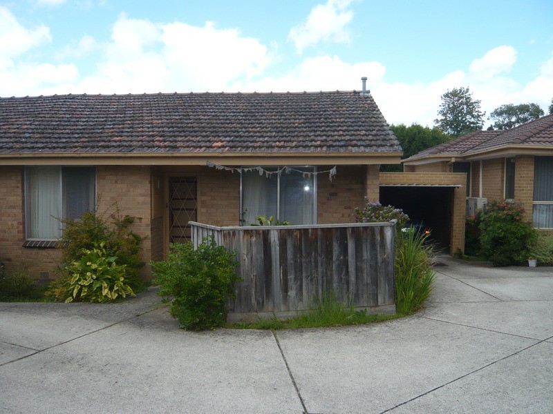 2/3 Wallace Avenue, Bayswater VIC 3153